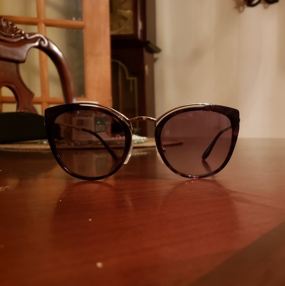 PRADA* 100%Authentic - Picture 7 of 8